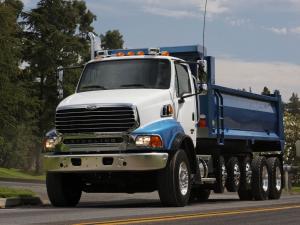 Sterling L-Line Set Back Dump Truck 2000 года